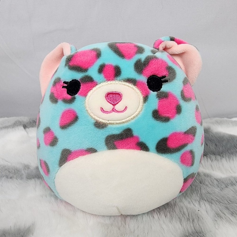 Kellytoy Squishmallows Blue Chelsea The Cheetah Stuffed Animal Plush Toy 5"